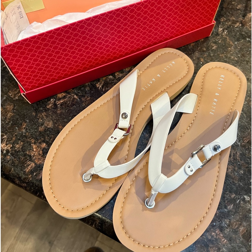 New white sandals, size 9 1/2